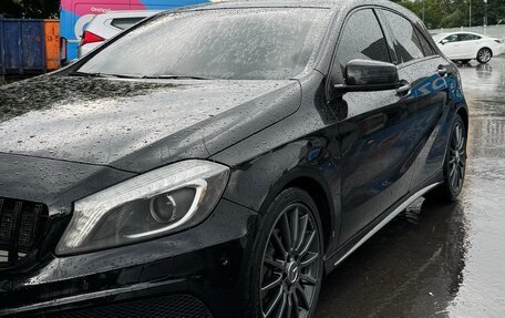 Mercedes-Benz A-Класс, 2014 год, 1 499 000 рублей, 2 фотография