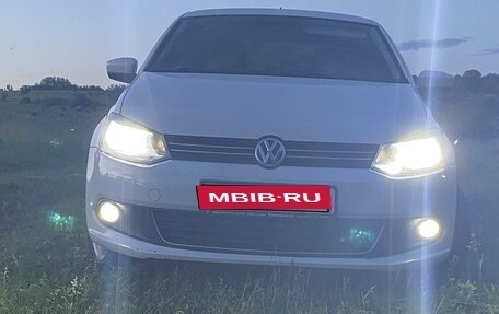 Volkswagen Polo VI (EU Market), 2014 год, 1 180 000 рублей, 2 фотография