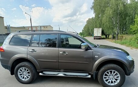 Mitsubishi Pajero Sport II рестайлинг, 2012 год, 1 870 000 рублей, 4 фотография