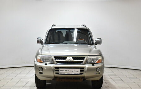 Mitsubishi Pajero III рестайлинг, 2004 год, 992 000 рублей, 3 фотография