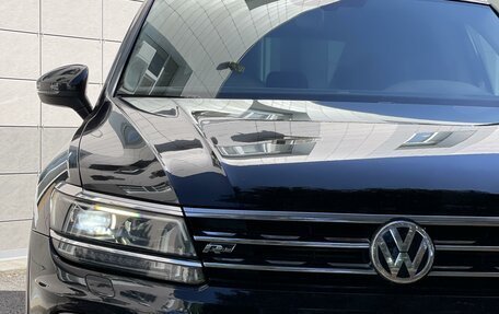 Volkswagen Tiguan II, 2018 год, 2 990 000 рублей, 2 фотография