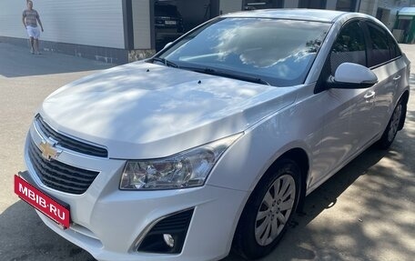 Chevrolet Cruze II, 2015 год, 1 110 000 рублей, 2 фотография