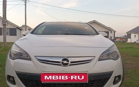 Opel Astra J, 2013 год, 840 000 рублей, 2 фотография