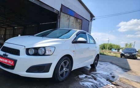 Chevrolet Aveo III, 2013 год, 595 000 рублей, 2 фотография