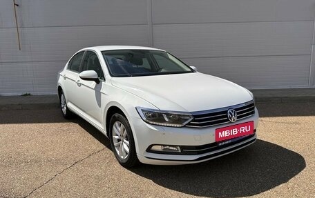 Volkswagen Passat B8 рестайлинг, 2019 год, 2 790 000 рублей, 2 фотография