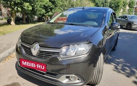 Renault Logan II, 2015 год, 925 000 рублей, 3 фотография