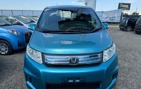 Honda Freed I, 2013 год, 1 420 000 рублей, 10 фотография