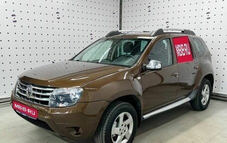 Renault Duster I рестайлинг, 2014 год, 910 000 рублей, 1 фотография