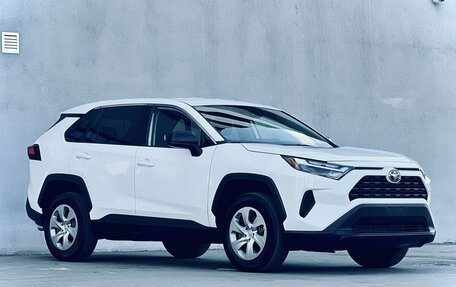 Toyota RAV4, 2023 год, 3 750 000 рублей, 4 фотография