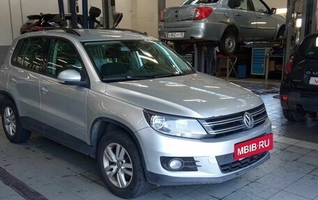 Volkswagen Tiguan I, 2014 год, 918 000 рублей, 2 фотография