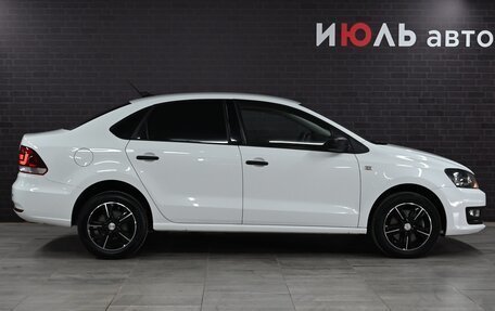 Volkswagen Polo VI (EU Market), 2019 год, 1 800 000 рублей, 10 фотография