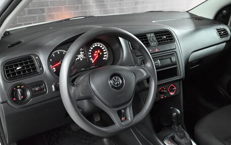 Volkswagen Polo VI (EU Market), 2019 год, 1 800 000 рублей, 14 фотография