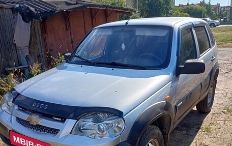 Chevrolet Niva I рестайлинг, 2010 год, 550 000 рублей, 1 фотография