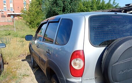 Chevrolet Niva I рестайлинг, 2010 год, 550 000 рублей, 6 фотография