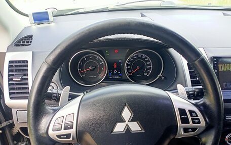 Mitsubishi Outlander III рестайлинг 3, 2012 год, 1 400 000 рублей, 11 фотография