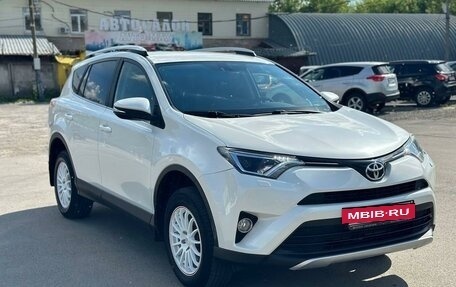 Toyota RAV4, 2015 год, 2 500 000 рублей, 3 фотография