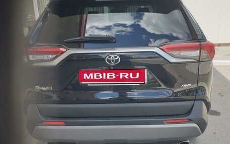 Toyota RAV4, 2022 год, 4 500 000 рублей, 6 фотография