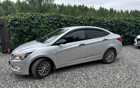 Hyundai Solaris II рестайлинг, 2015 год, 990 000 рублей, 7 фотография