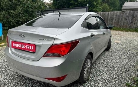 Hyundai Solaris II рестайлинг, 2015 год, 990 000 рублей, 4 фотография