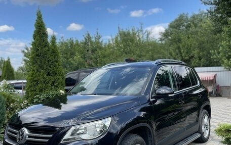 Volkswagen Tiguan I, 2011 год, 1 000 000 рублей, 2 фотография