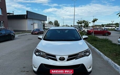 Toyota RAV4, 2014 год, 2 100 000 рублей, 10 фотография