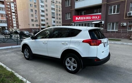 Toyota RAV4, 2014 год, 2 100 000 рублей, 17 фотография