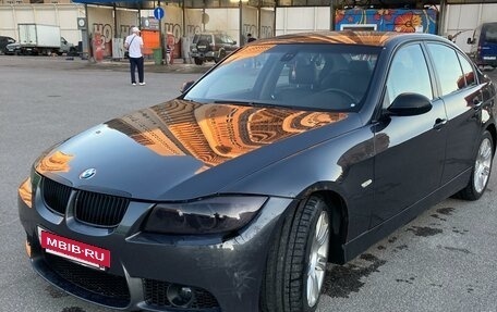 BMW 3 серия, 2005 год, 900 000 рублей, 12 фотография