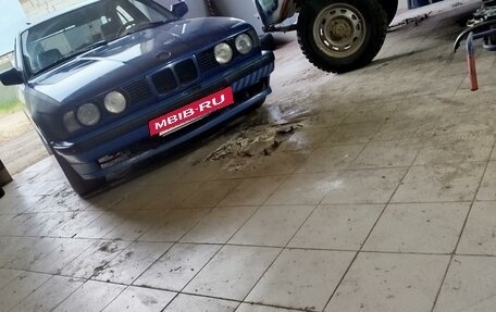 BMW 5 серия, 1988 год, 250 000 рублей, 7 фотография