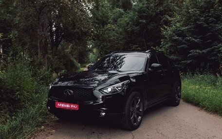 Infiniti QX70, 2015 год, 3 000 000 рублей, 1 фотография