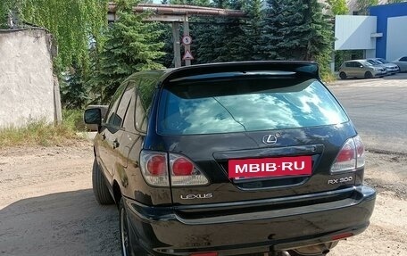 Lexus RX IV рестайлинг, 2001 год, 820 000 рублей, 4 фотография