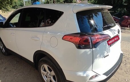 Toyota RAV4, 2015 год, 2 650 000 рублей, 3 фотография