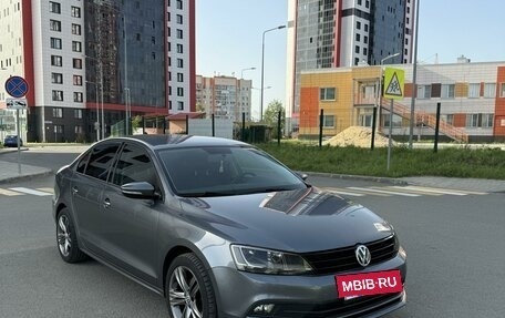 Volkswagen Jetta VI, 2018 год, 1 770 000 рублей, 2 фотография