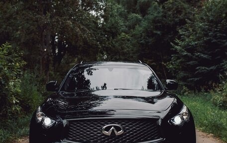 Infiniti QX70, 2015 год, 3 000 000 рублей, 4 фотография