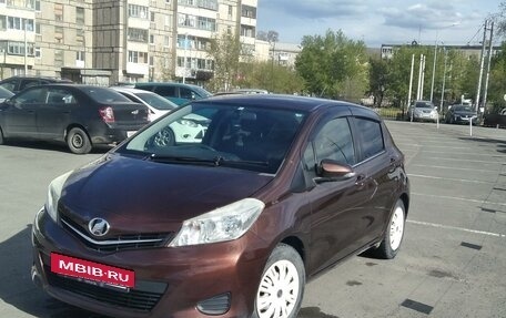 Toyota Vitz, 2011 год, 840 000 рублей, 2 фотография