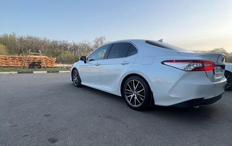 Toyota Camry, 2021 год, 5 350 000 рублей, 4 фотография