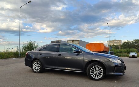 Toyota Camry, 2014 год, 2 100 000 рублей, 4 фотография