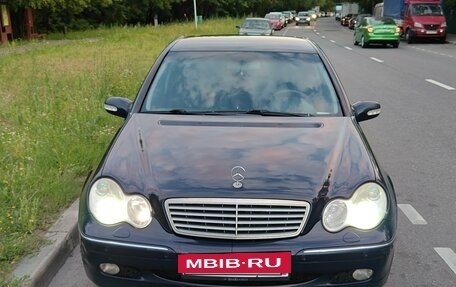 Mercedes-Benz C-Класс, 2002 год, 400 000 рублей, 2 фотография