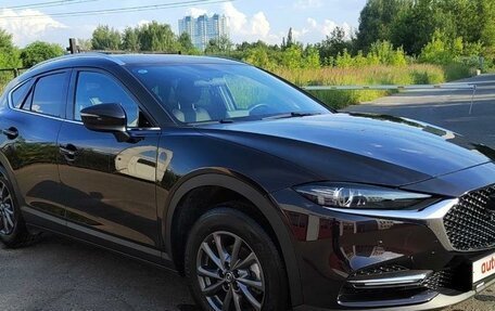 Mazda CX-4, 2023 год, 3 500 000 рублей, 2 фотография