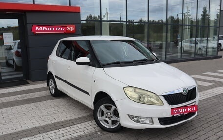 Skoda Fabia II, 2011 год, 580 000 рублей, 2 фотография