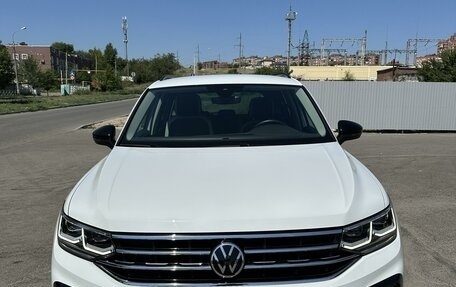 Volkswagen Tiguan II, 2022 год, 4 000 000 рублей, 2 фотография