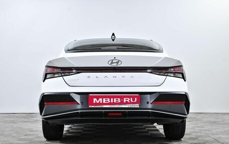 Hyundai Elantra, 2024 год, 2 680 000 рублей, 6 фотография