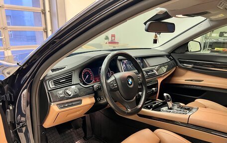 BMW 7 серия, 2014 год, 2 390 000 рублей, 13 фотография