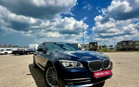 BMW 7 серия, 2014 год, 2 390 000 рублей, 16 фотография