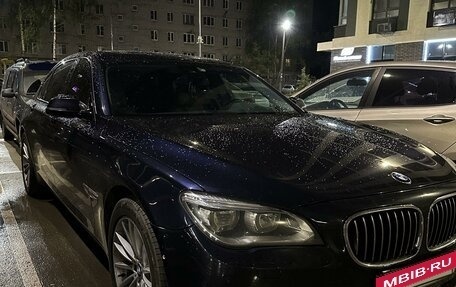 BMW 7 серия, 2014 год, 2 390 000 рублей, 17 фотография