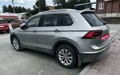 Volkswagen Tiguan II, 2017 год, 3 200 000 рублей, 5 фотография