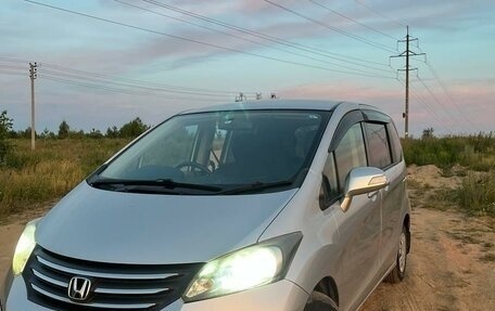 Honda Freed I, 2010 год, 1 200 000 рублей, 3 фотография