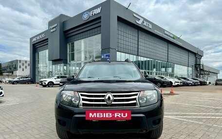 Renault Duster I рестайлинг, 2014 год, 854 000 рублей, 2 фотография