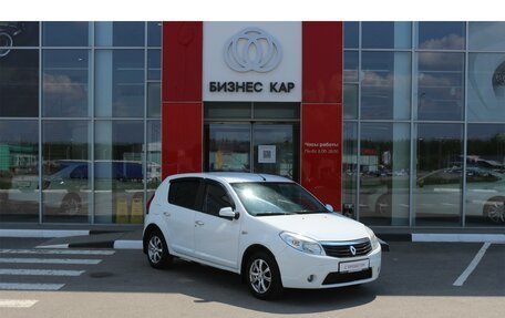 Renault Sandero I, 2010 год, 645 000 рублей, 3 фотография