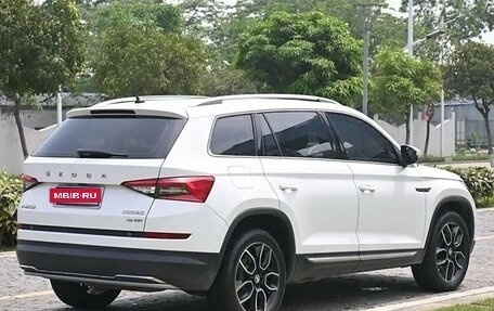 Skoda Kodiaq I, 2021 год, 2 390 000 рублей, 8 фотография