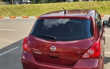 Nissan Tiida, 2010 год, 800 000 рублей, 4 фотография